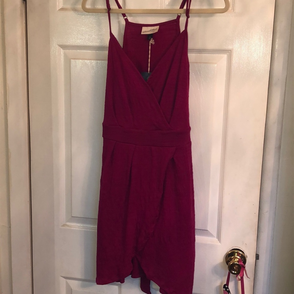 Universal Threads-magenta dress with sash at waist